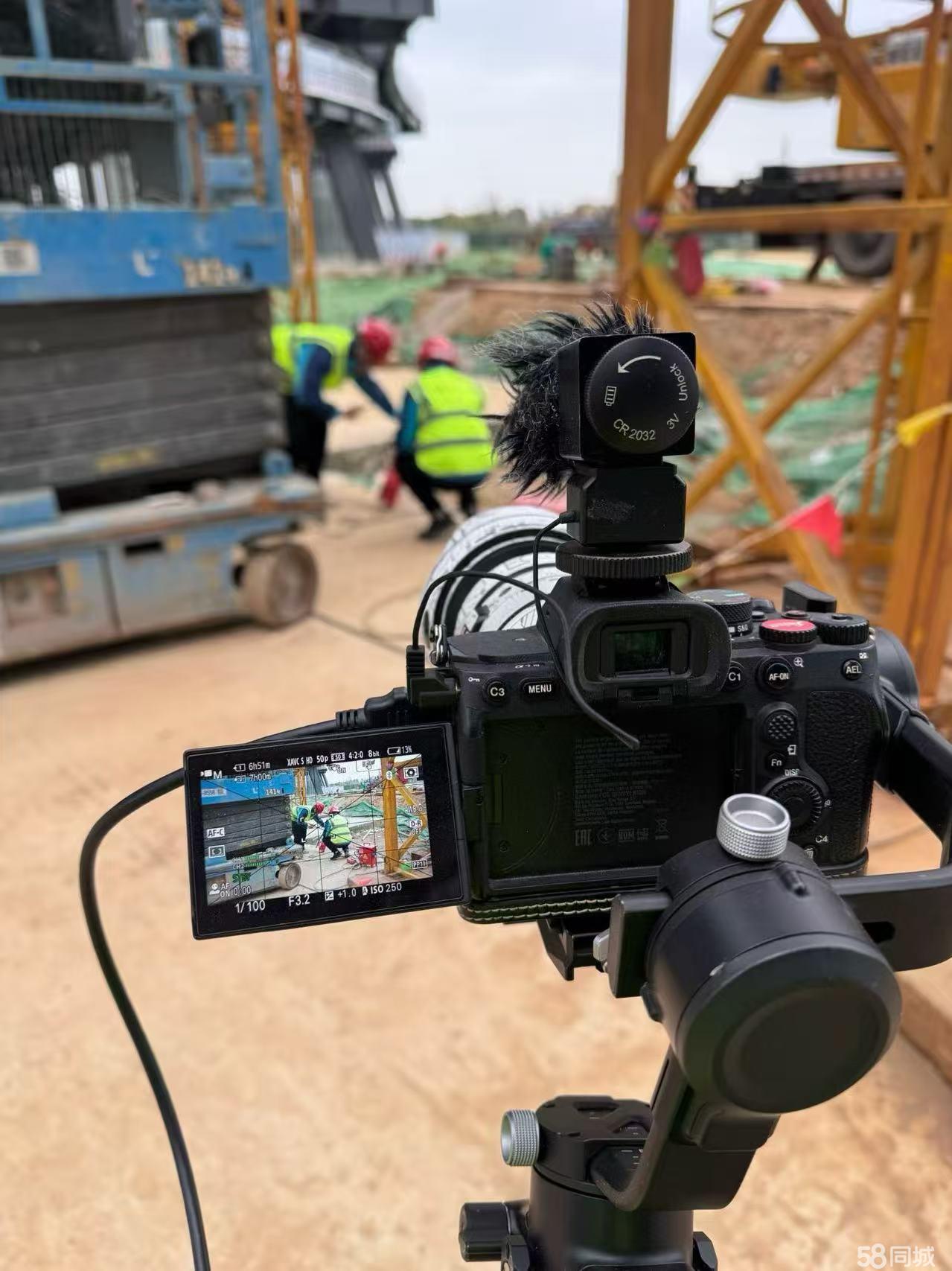 用工市场招聘忙稳岗扩岗惠民生(图1)