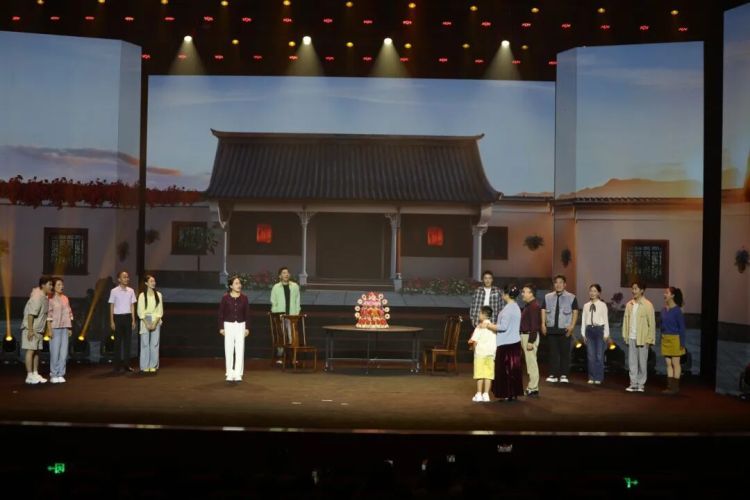 张卫:真人短剧追求现实主义美学带动精品化制作走向成熟(图1)